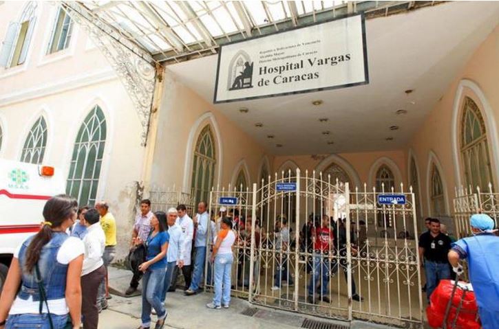 Siete detenidos por doble homicidio en el hospital Vargas: El crimen fue ordenado desde EE UU, según autoridades