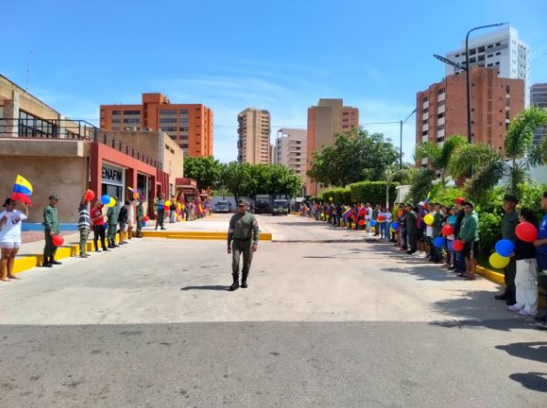 LLEGARON: Los jóvenes excarcelados del Cecot ya están en el Zulia