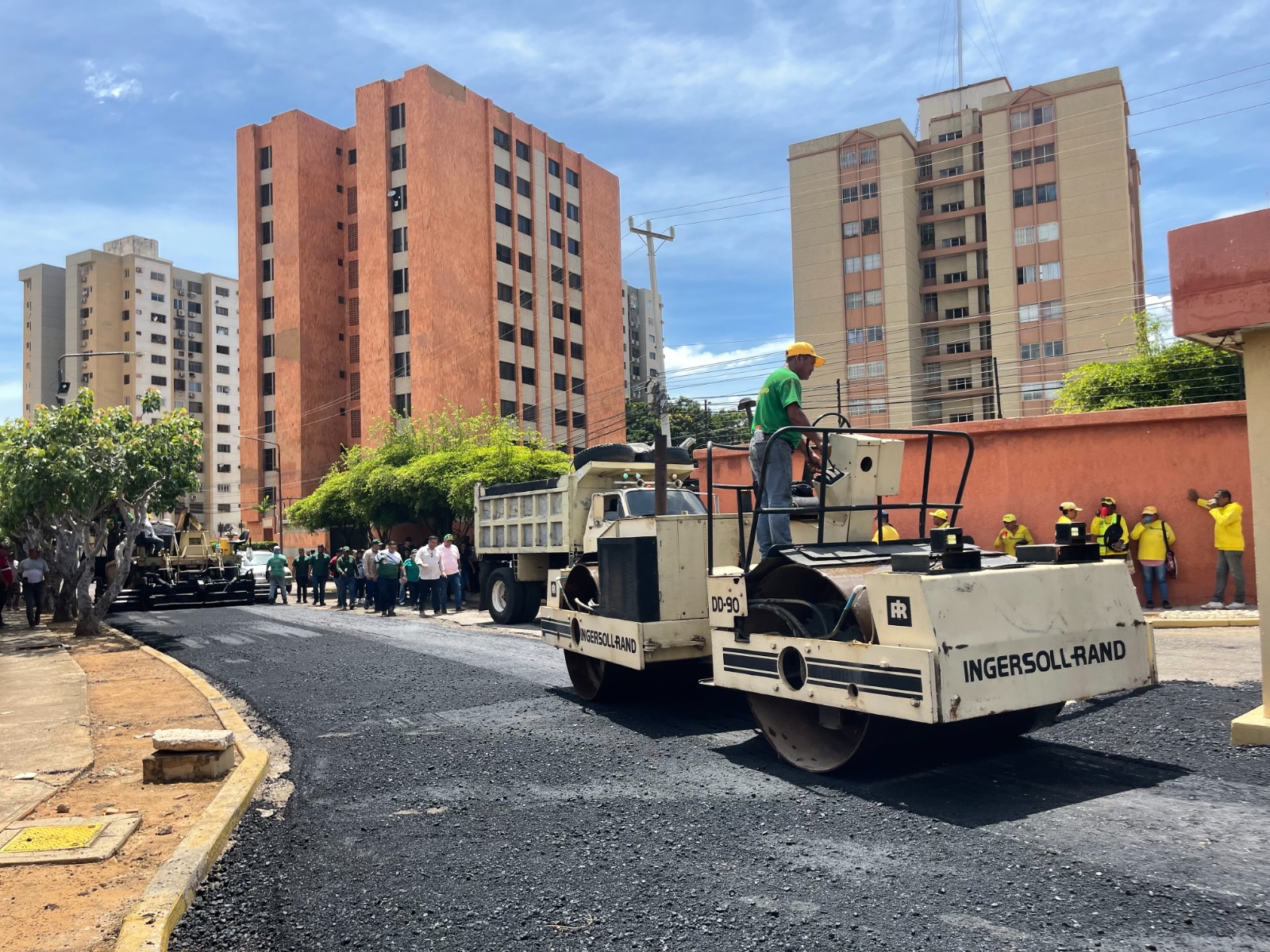 Alcaldía de Maracaibo recupera entrada de la Urbanización Viento Norte con el Plan de Carpetas 2025