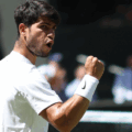 Alcaraz se instaló en su tercera final consecutiva en Wimbledon tras derrotar a Fritz