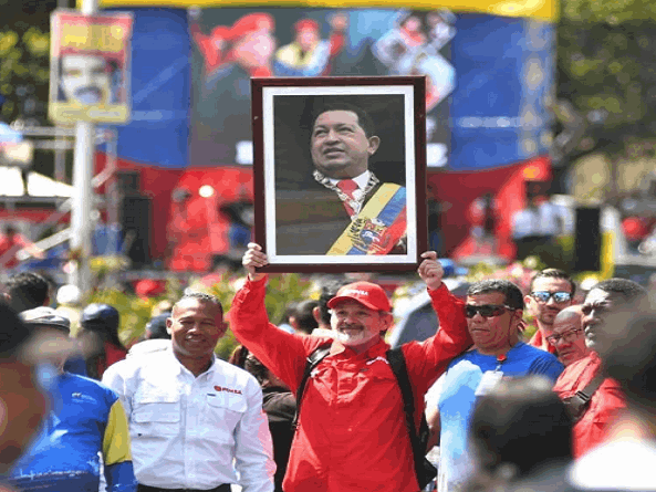 Se realiza la marcha en conmemoración del 71.° natalicio de Hugo Chávez