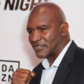 Evander Holyfield llegó a Venezuela para la “Noche de Leyendas”