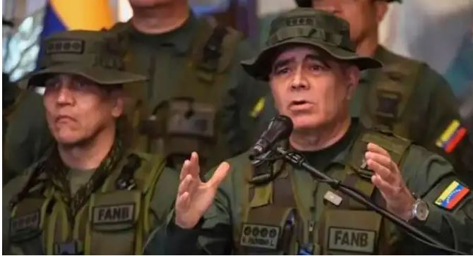 Avión espía de EEUU violó normas aeronáuticas durante jornada electoral: FANB