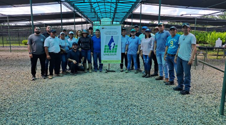 Unesur lidera programa avanzado sobre el Manejo Agronómico del cultivo de Palma Aceitera en Venezuela