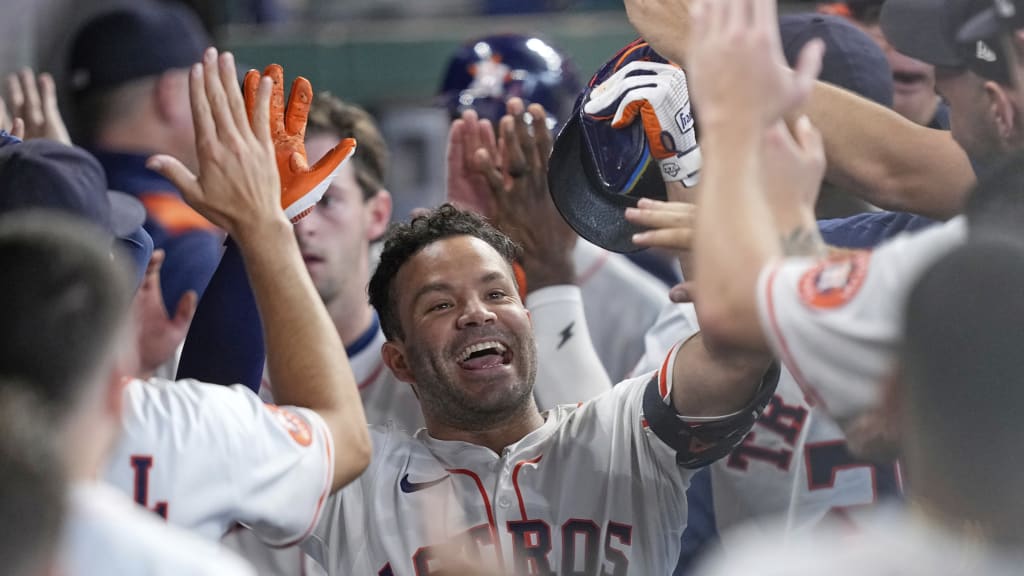 Altuve comandó victoria de Astros en jornada perfecta