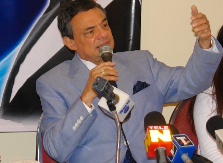 Hace 17 años “El Príncipe de la Canción” José José cantó en Maracaibo y se despidió para siempre