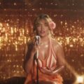 Karol G apuesta por lo acústico y presenta nueva versión del tema 