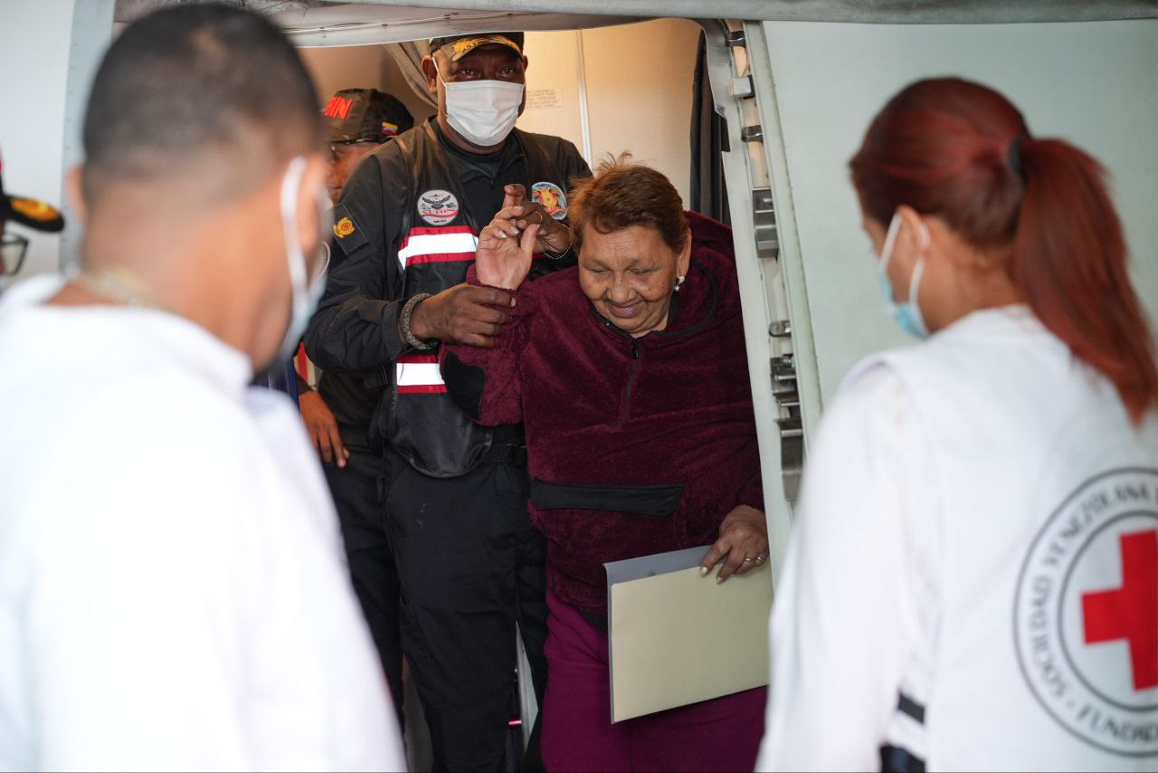 Arriba al país un nuevo vuelo de repatriación desde Bolivia con 59 venezolanos