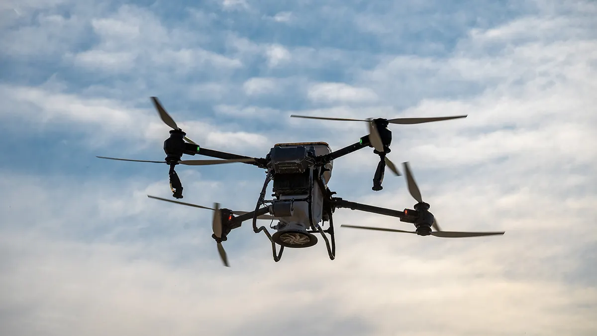 Anuncian prohibición de vuelos de drones en el país