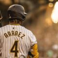 Luis Arráez suma 16 juegos al hilo conectando hit