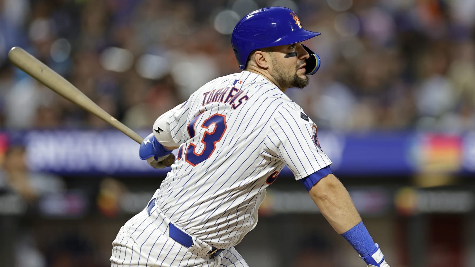 Luis Torrens se une a la élite histórica de receptores en los Mets