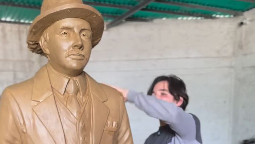 Josué Benjamín realiza escultura gigante en honor al Dr. José Gregorio Hernández