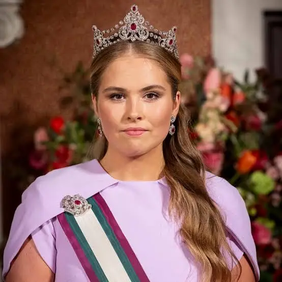 La princesa Amalia inicia su formación militar