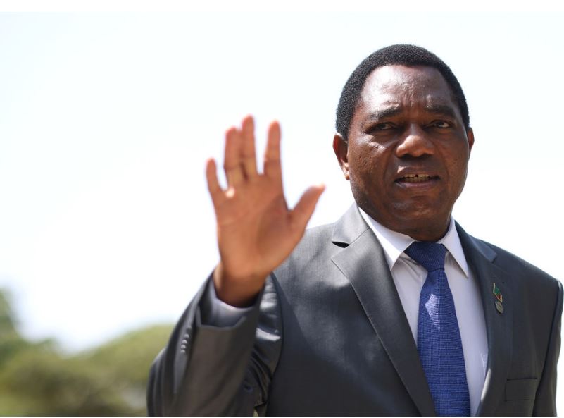 Matar al presidente de Zambia con brujería: frustran insólito plan de magnicidio con brebajes y un camaleón