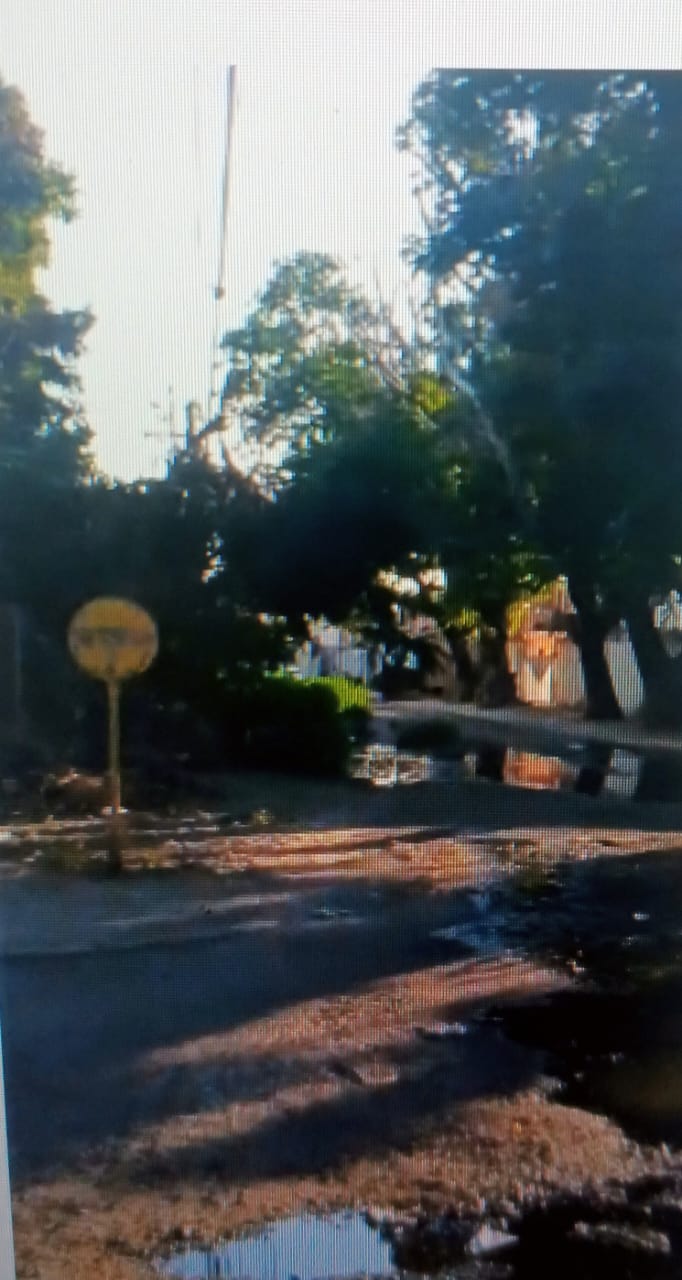 Habitantes de Las Acacias y Club Hípico  viven en un 