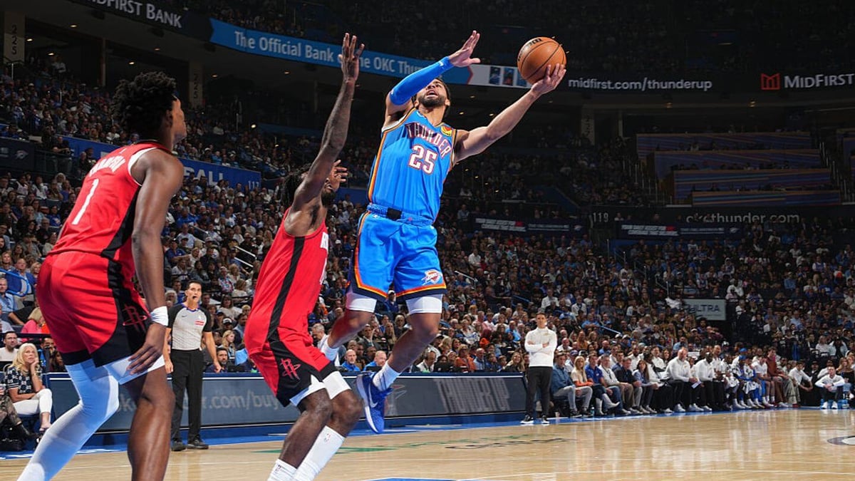 Thunder comienza su defensa de título remontando ante los Rockets