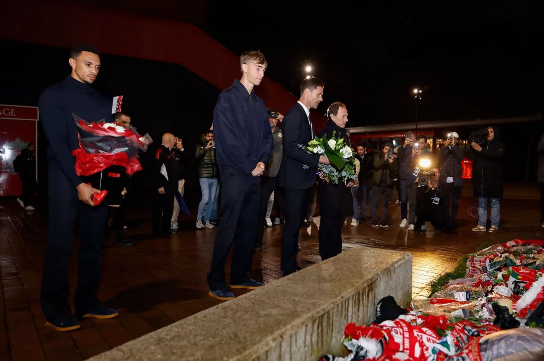 Real Madrid rinde tributo a Diogo Jota en su llegada a Anfield