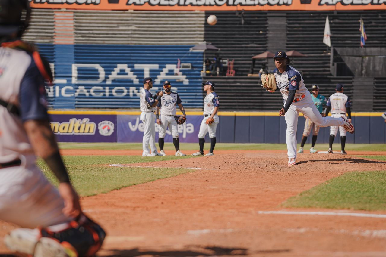 Águilas se medirá ante Leones con el objetivo de mantener el liderato