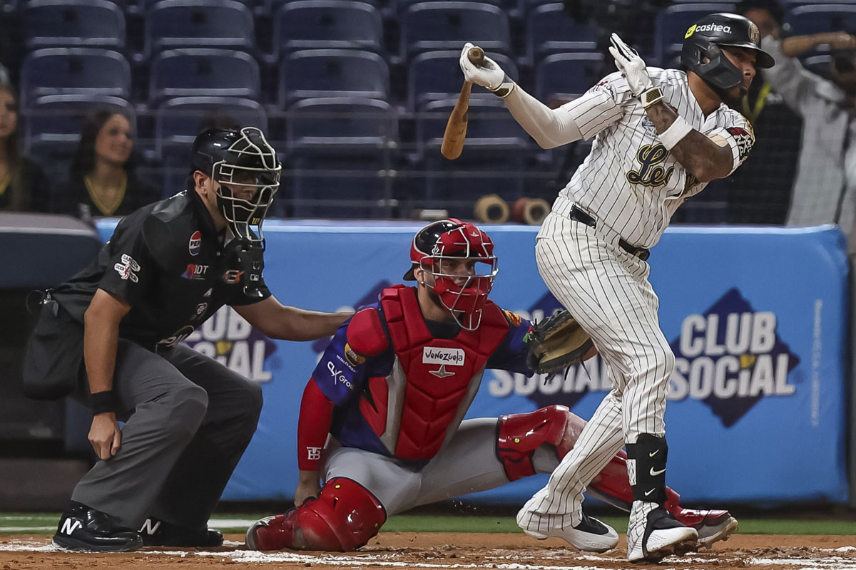 Leones se desquitó ante Tigres en el Monumental
