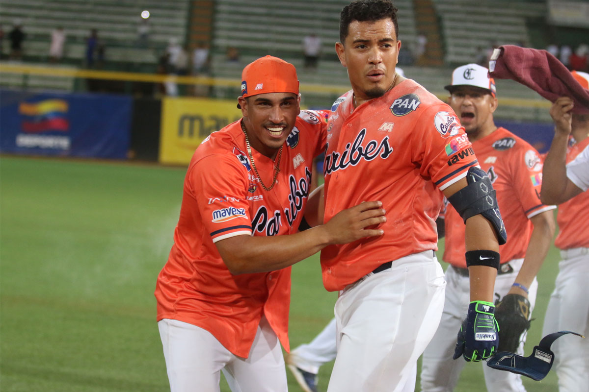 Romer Cuadrado comandó triunfo de Caribes ante Leones