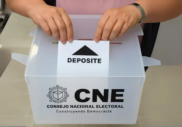 Con un ambiente de expectación se desarrolla la jornada electoral en Honduras