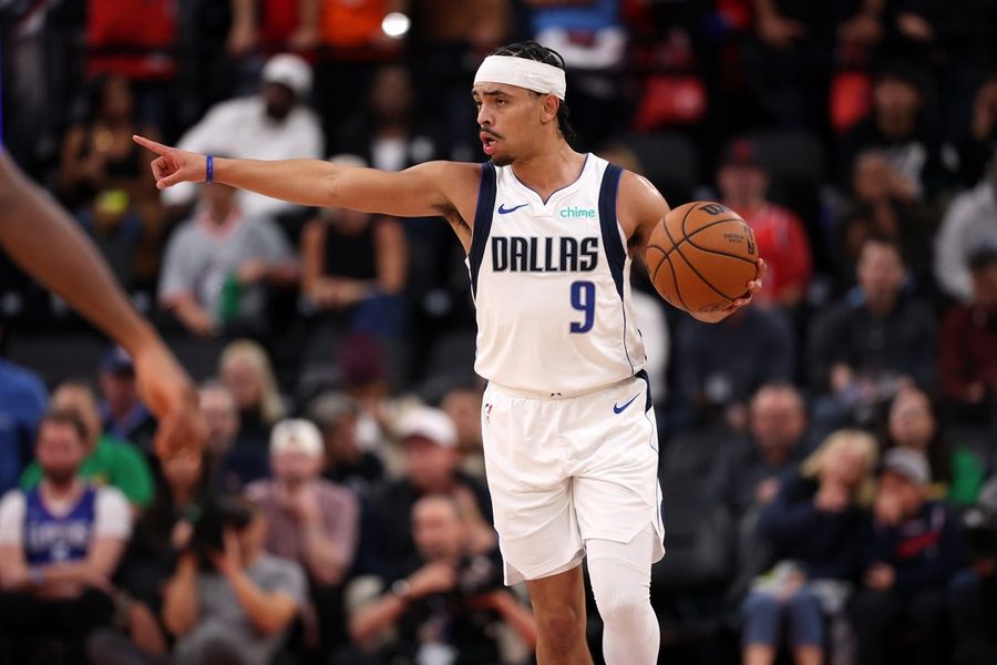 Mavericks venció a Nuggets pese a triple-doble de Jokic