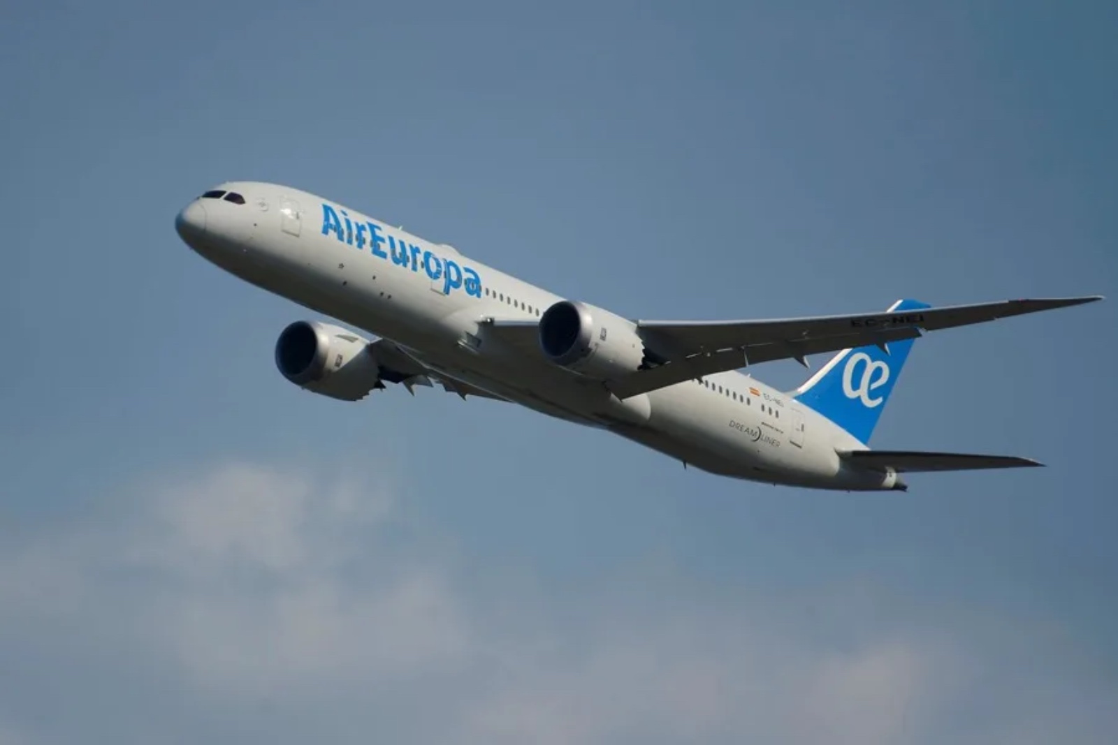 Air Europa amplía hasta el 31-Ene las cancelaciones de sus vuelos a Venezuela
