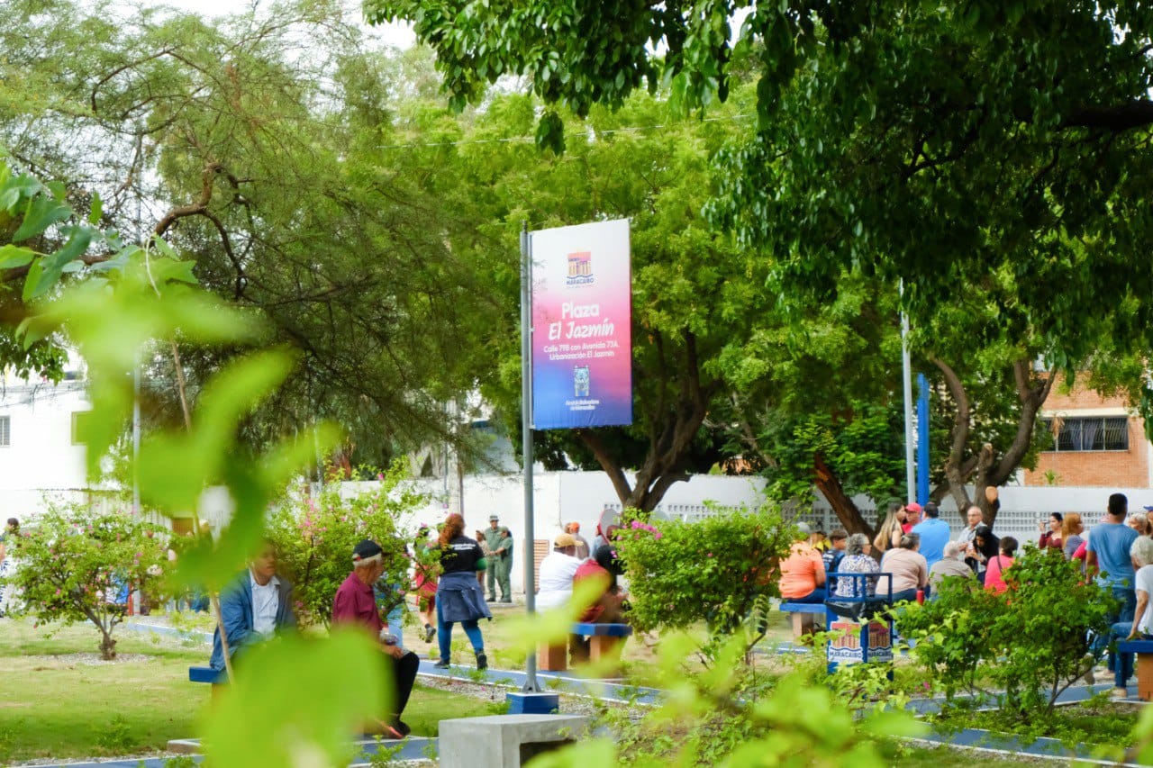 Alcaldía de Maracaibo ha reinaugurado 24 plazas en 120 días de gestión