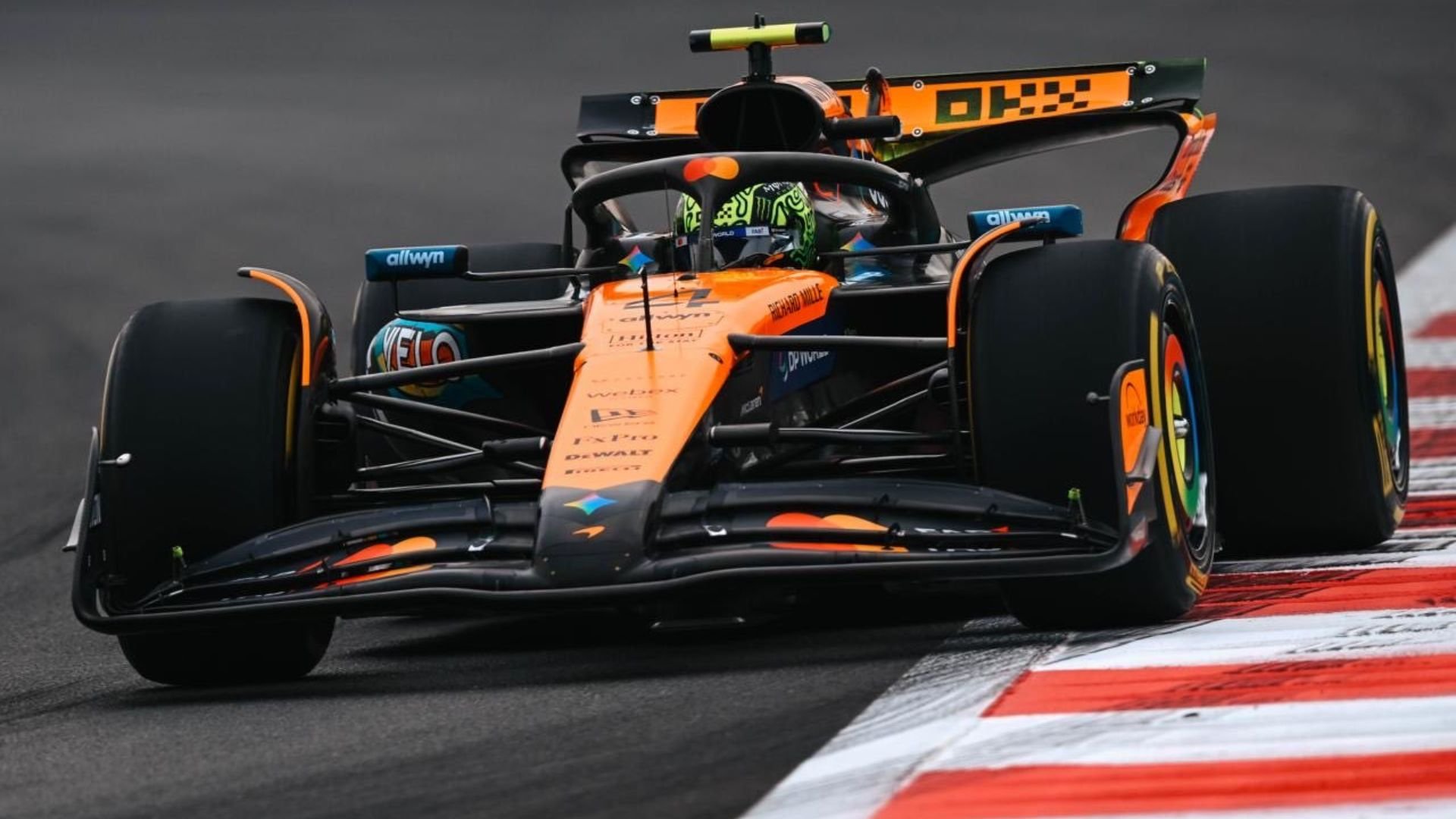 Norris domina las primeras prácticas del Gran Premio de Abu Dhabi