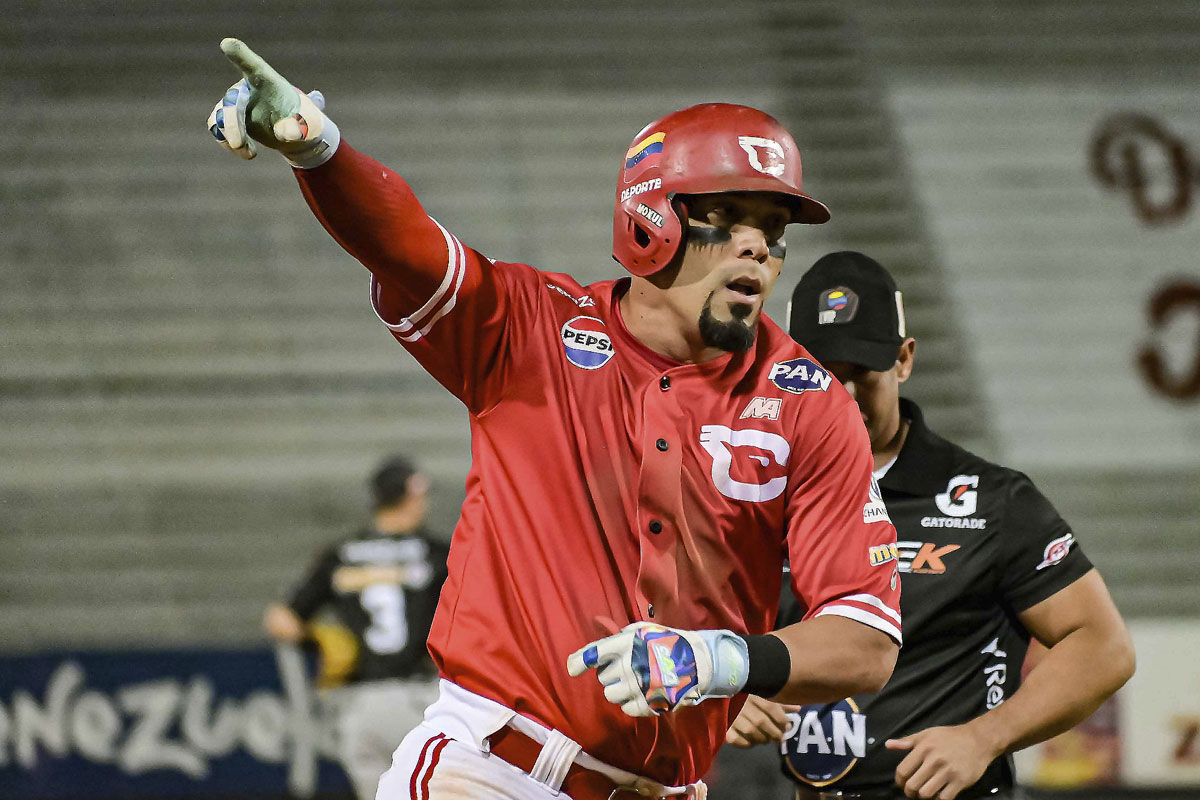 Cardenales se mantiene invicto en el Round Robin tras derrotar a Caribes en Barquisimeto