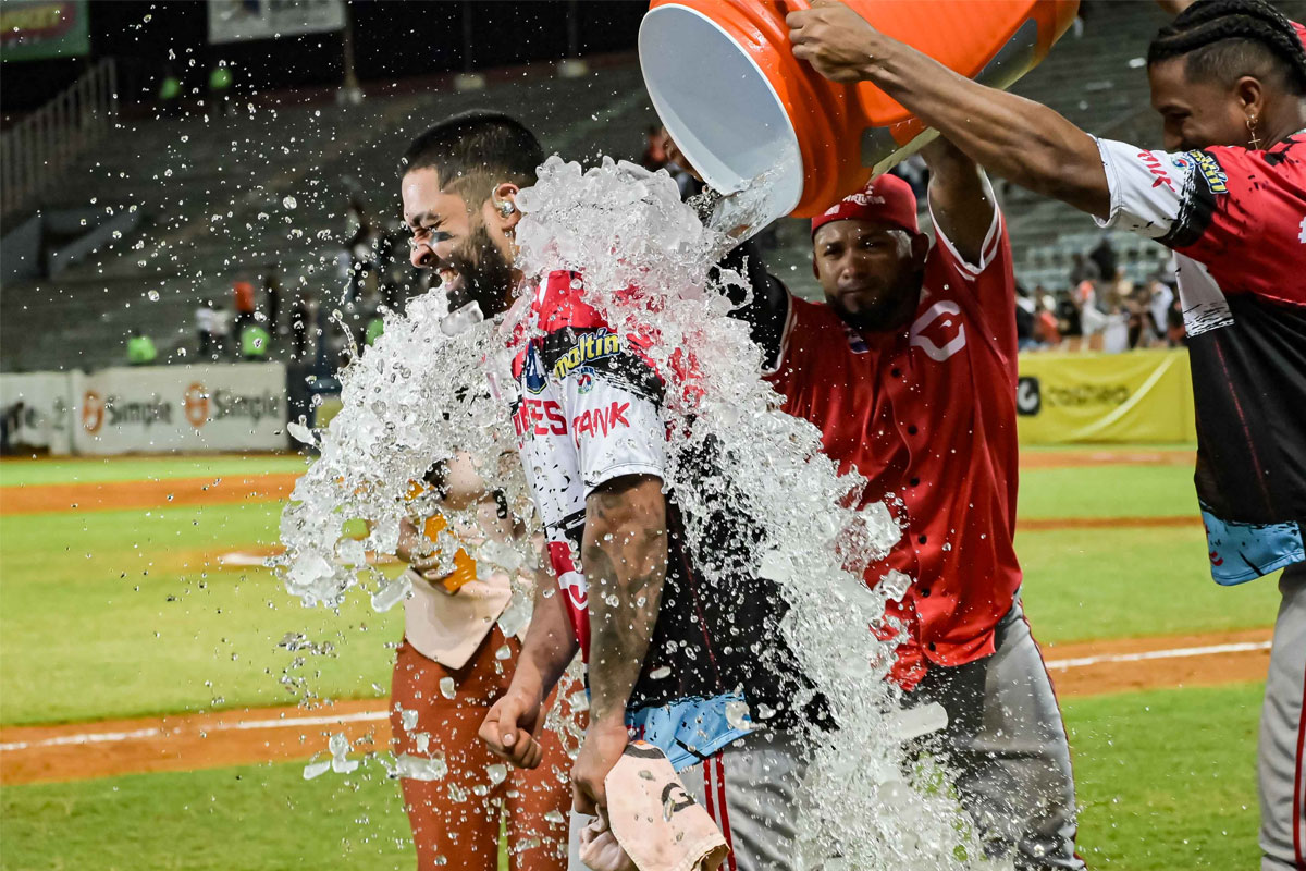 Round Robin: Cardenales se desquitó de Águilas con paliza en Maracaibo
