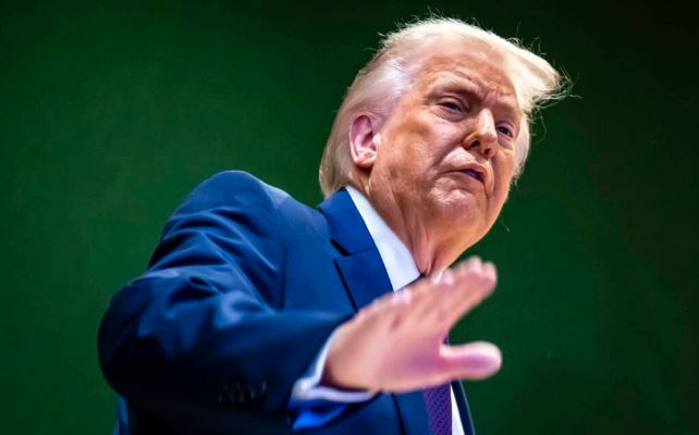 Flota enviada a Irán está lista para actuar y el tiempo se acaba: Trump