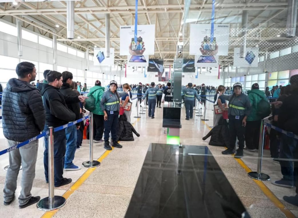 Retornan al país 109 venezolanos repatriados desde EEUU