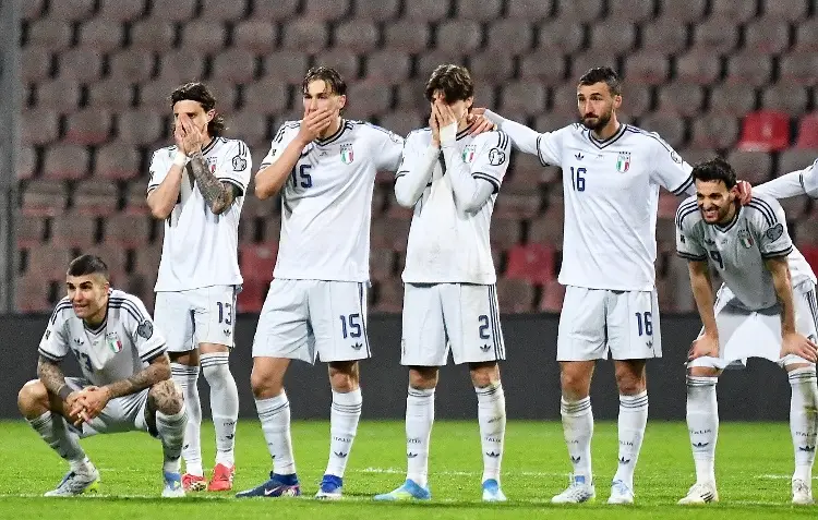 ¡Fracaso histórico! Italia cae en repechaje y se pierde la Copa del Mundo por tercera vez consecutiva