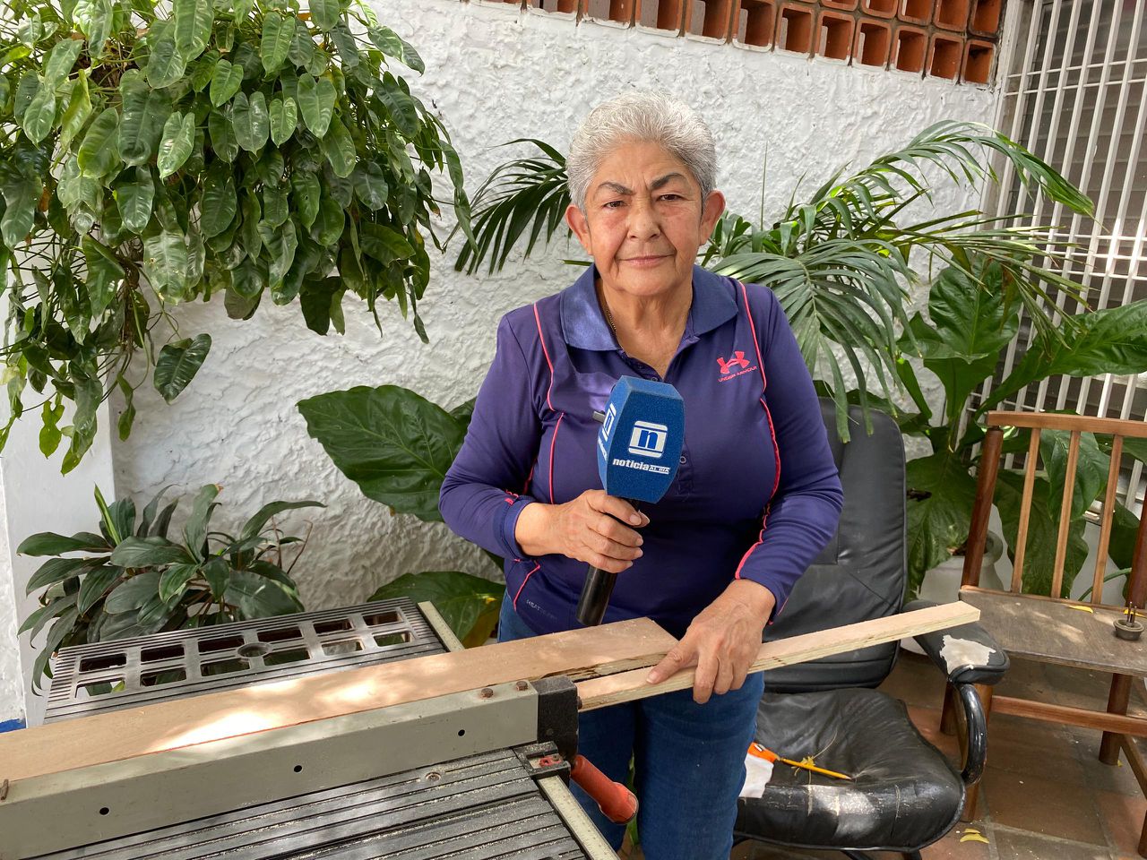 Rita Morán, periodista y carpintera: Entre la noticia, la madera y los clavos