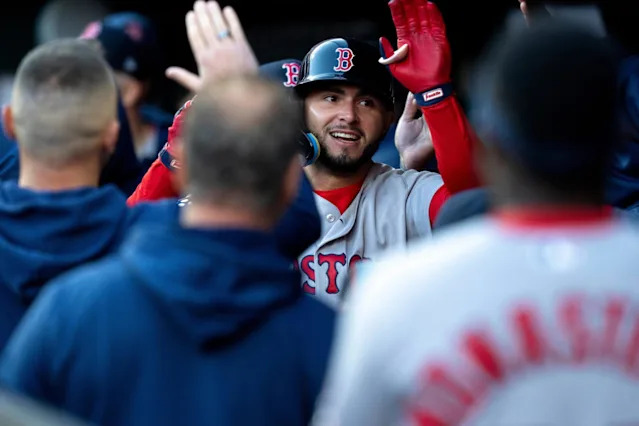 ¡Poder zuliano! Wilyer Abreu suena jonrón por segundo día consecutivo ante Rojos