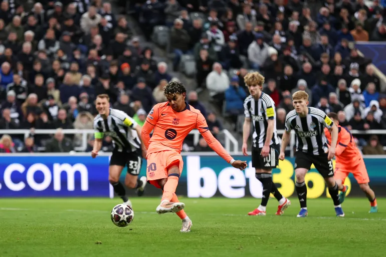 Barcelona rescató el empate ante Newcastle en octavos de final de Champions