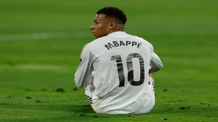Mbappé sufre lesión muscular y apunta al Clásico mientras Militao será operado y se pierde el Mundial