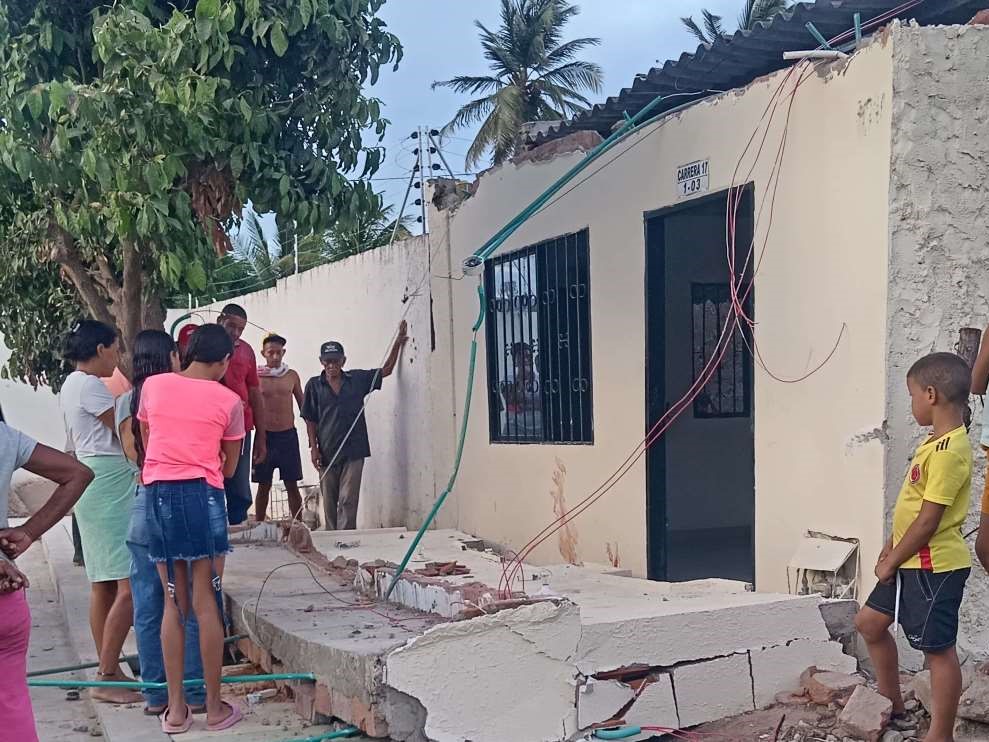 Murió niña de año y medio al caerle encima una pared en Mene Mauroa