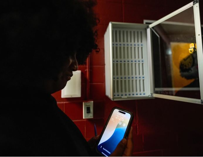 Cómo identificar y ayudar a alguien en una crisis de salud mental