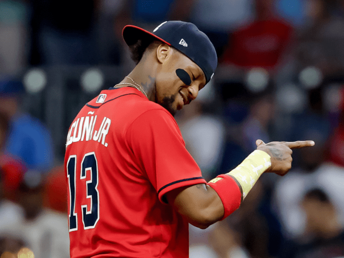 Ronald Acuña Jr. hace historia en Atlanta: alcanza los 100 jonrones en el Truist Park