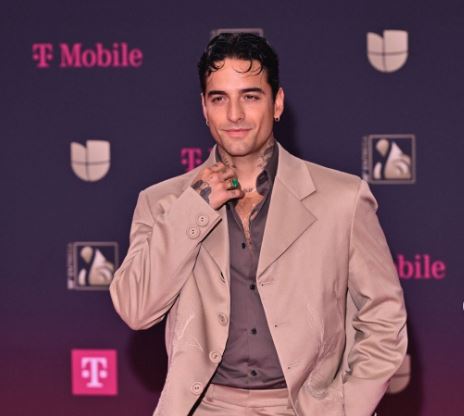 Maluma anuncia que será padre por segunda vez