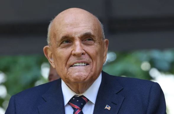 Exalcalde de Nueva York, Rudy Giuliani en estado crítico