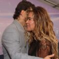 El especial reencuentro de Maluma y Karol G en los American Music Awards 2026