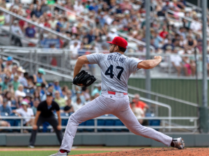 El zuliano Eiberson Castellano recibe su esperado llamado a las Grandes Ligas con los Rockies