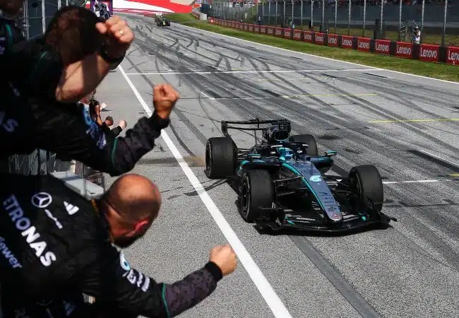 Russell frena el dominio de Antonelli con una victoria magistral en Austria
