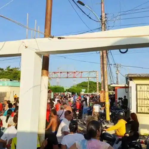 Entre la angustia y la esperanza: Una tercera victima de la lancha que zozobró en el Lago esta grave