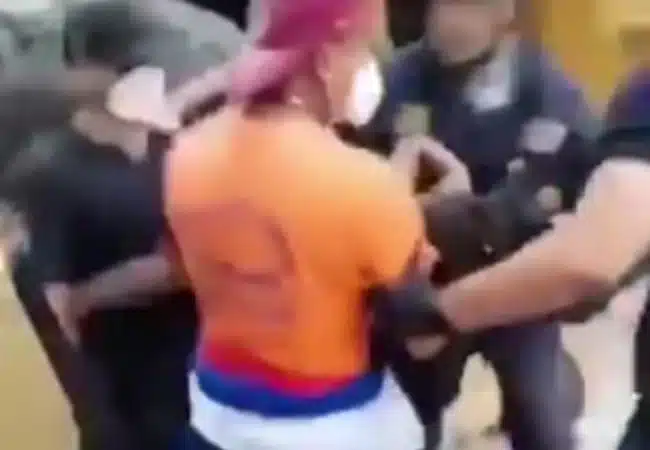 Rescatan a una niña en La Guaira tras permanecer casi 120 horas bajo los escombros por el doble terremoto