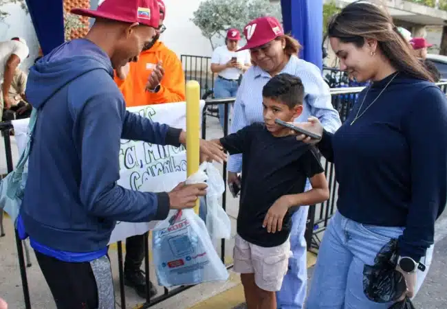 ¡Se activan los donativos! Maracaibo se une en solidaridad y asiste a centros de acopio