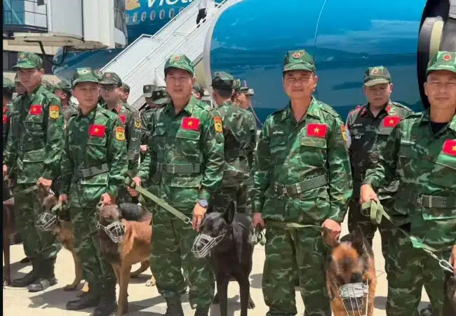 Arribaron al país 174 rescatistas de Vietnam para continuar con las labores de búsqueda y rescate tras doblete sísmico